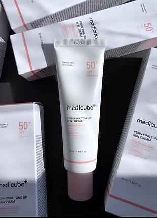 Medicube pdrn pink tone up sun cream spf 50+ medicube zero pore moisture sun cream 50 + сонцезахисний крем medicube корея новий