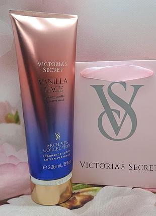Парфумований, зволожуючий лосьйон для тіла та рук vanilla lace archives victoria's secret.
оригінал із сша