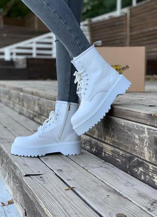 Демісезонні білі шкіряні черевики на високій підошві dr. martens🆕мартенси🆕
