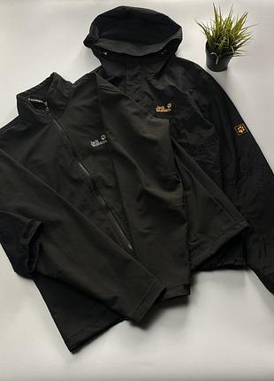 Мембраная куртка jack wolfskin с оригинальным подкладом