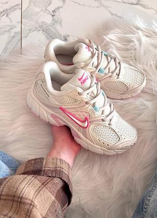 Кросівки  nike v5 rnr beige pink