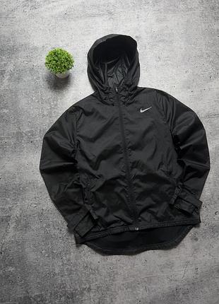 Жіноча куртка/ вітровка nike windrunner run waterproof jacket