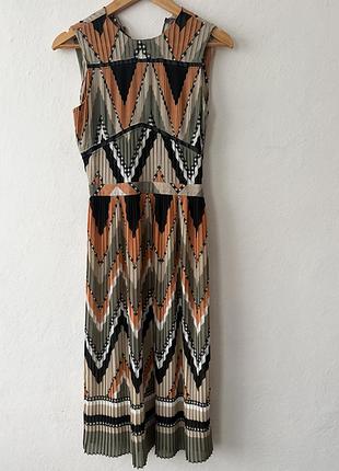 Сукня від massimo dutti