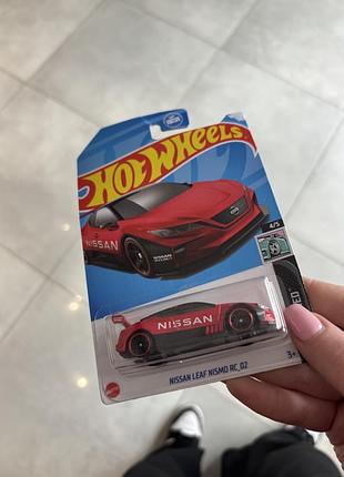 Машинка hot wheels 2