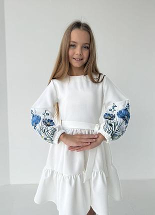 Сукня для дівчинки