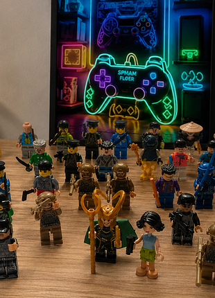 Большой набор lego фигурок - 34 шт