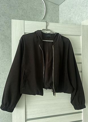 Zara бомбер коричневий
