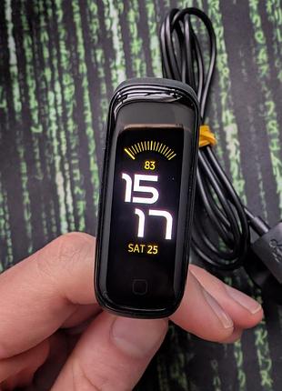 Смарт фитнес браслет samsung galaxy fit 2