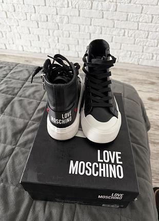 Чорні кросівки love moschino