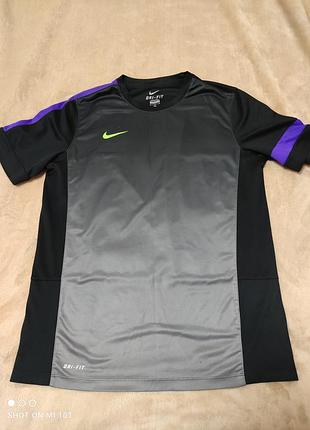 Мужская футболка для спорта nike