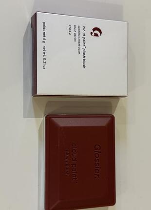 Румяна glossier