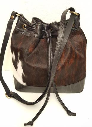 Изумительная интересная сумка crossbody borse in pelle made in italy натуральный мех пони