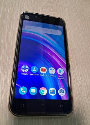 Чорний смартфон blu studio x10 4