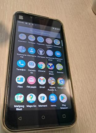 Чорний смартфон blu studio x10 6