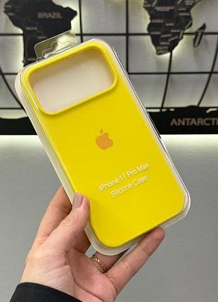 Silicone case чехол с микрофиброй для iphone 17 pro max, чехол-бампер для айфон 17 про макс (желтый)