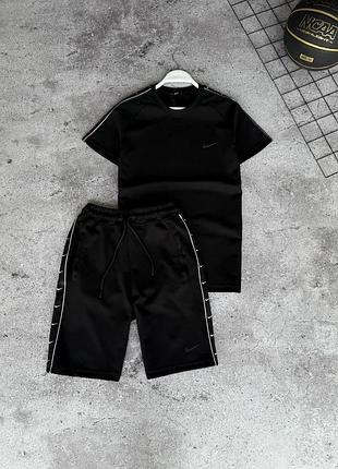 Стильный мужской костюм nike
