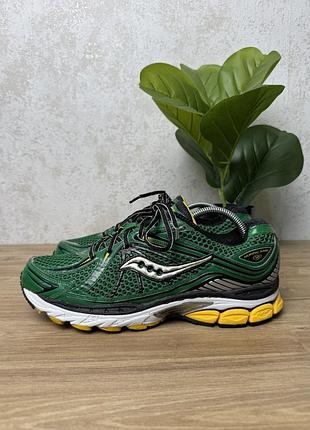 Чоловічі бігові кросівки saucony progrip hurricane 12 розмір 44