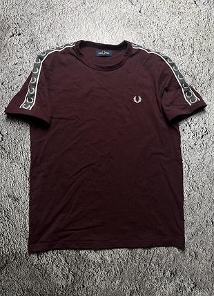 Fred perry футболка з лампасами
