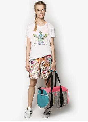 Жіночі шорти adidas firebird. розмір l.