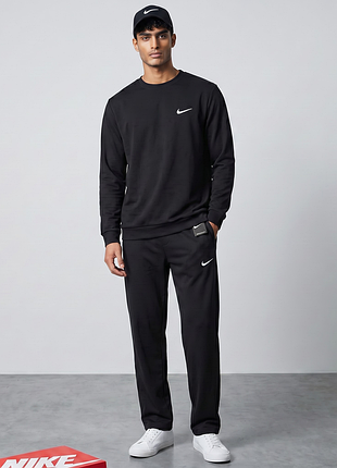 Спортивні чоловічі штани nike чорні прямі (біле лого вишивка)