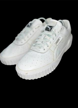 Продам стильні білі кросівки puma (серія cali).розмір (42)