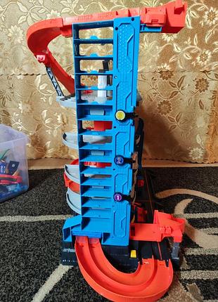 Трек hot wheels+игрушки+скейт 3
