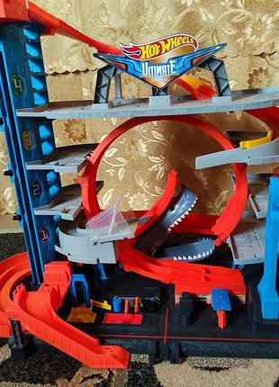 Трек hot wheels+игрушки+скейт 5