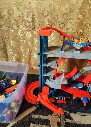 Трек hot wheels+игрушки+скейт 2