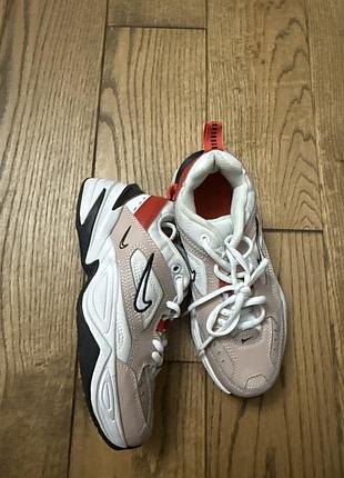 Кросівки  nike  34-35 розмір .