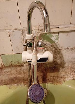 Delimano кран с нагревом воды для ванной с душем в отличном состоянии высылаю по украине доставка покупателя предоплата 100%