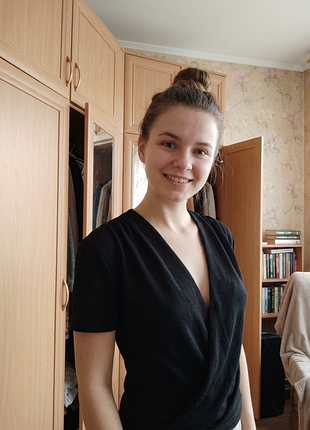 Элегантная блузка черная от zara