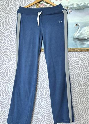 Зручні спортивні штани nike