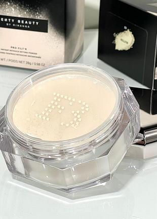 Рассыпчатая фиксирующая пудра fenty beauty pro filt'r instant retouch setting powder (butter 02) 28 g