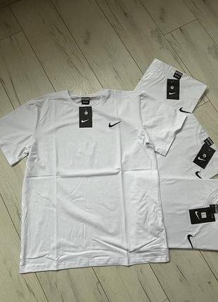 Нова базова чоловіча футболка nike (біла, розмір xxl)