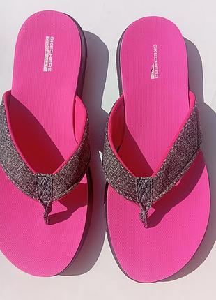 Вьетнамки skechers goga mat | размер 38 | оригинал.
длина стельки-25см.