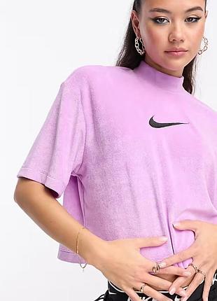 Женская махровая футболка nike w nsw mock ss tee trry ms фиолетового цвета.
