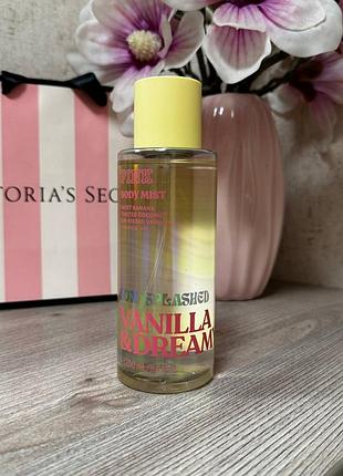 Парфумований зволожуючий спрей для тіла victorias secret pink vanilla & dreamy body mist.