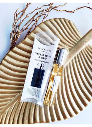 Праліне і троянда, тестер парфум velvet rose & oud montale