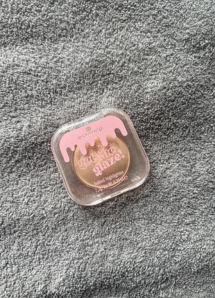 Хайлайтер essence