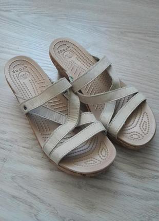 Шлепанцы crocs