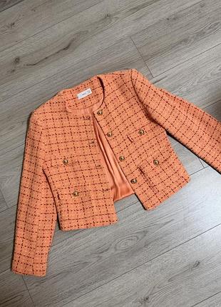 Укорочений твідовий жакет mango wintour