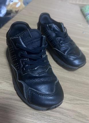 Кроссівки adidas
