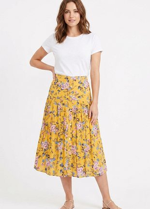 Shein, юбка с цветочным принтом.
