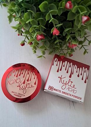 Двойная компактная пудра kylie 2 в 1 matte smooth powder тон 03