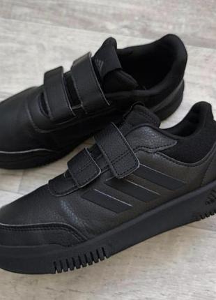 Кроссовки adidas,38 р, вьетнам