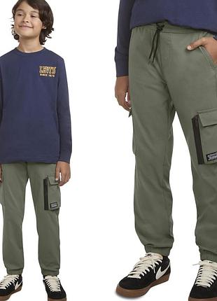 Нейлонові джогери levis для хлопчиків розмір: 7-8 років ( 122-128 см)