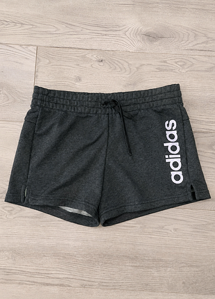 Тонкие трикотажные шорты adidas m