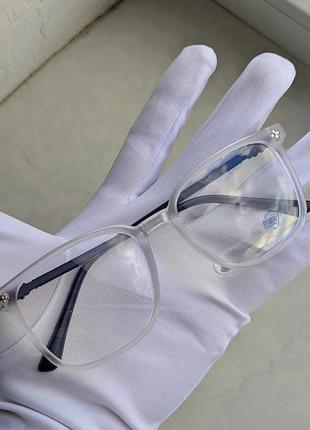Очки plastic transparent 0