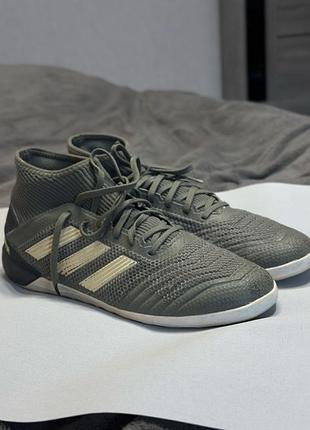 Футзалки adidas