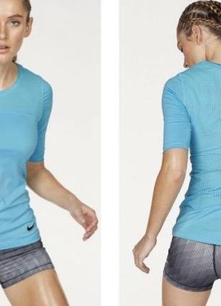 Спортивна футболка nike pro hypercool
